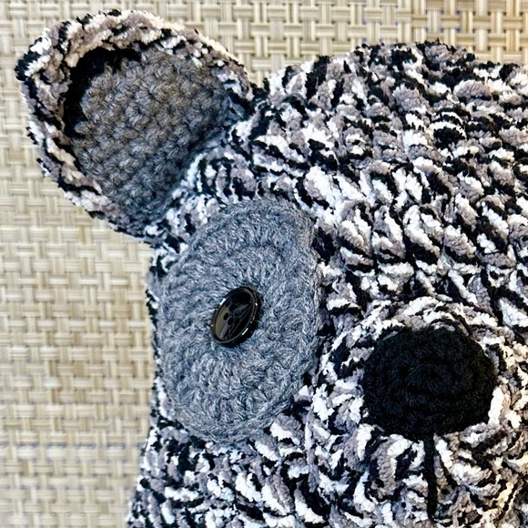 π4xHPπHandmade Animal Hat Gray, Black & White Crochet Bear Beanie Hat - Picture 3 of 8